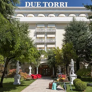 https://hotel-due-torri-abano-terme.hotelinveneto.com
